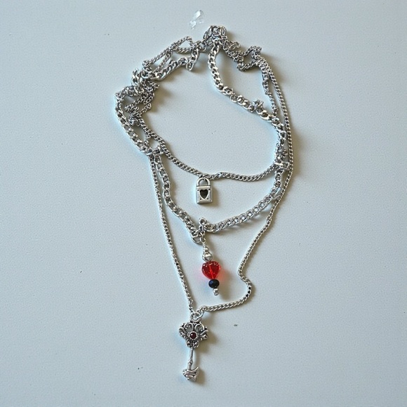 Layered Gothic Heart Lock and Key Pendant Necklace - Picture 5 of 16